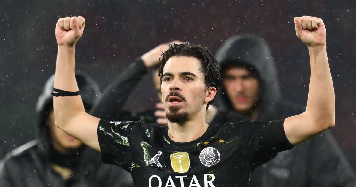 Três portugueses entre os favoritos à conquista da Bola de Ouro (fotos)