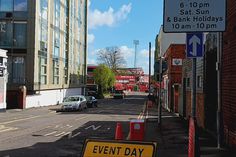 O barbeiro que 'apruma' Vítor Pereira em Nottingham