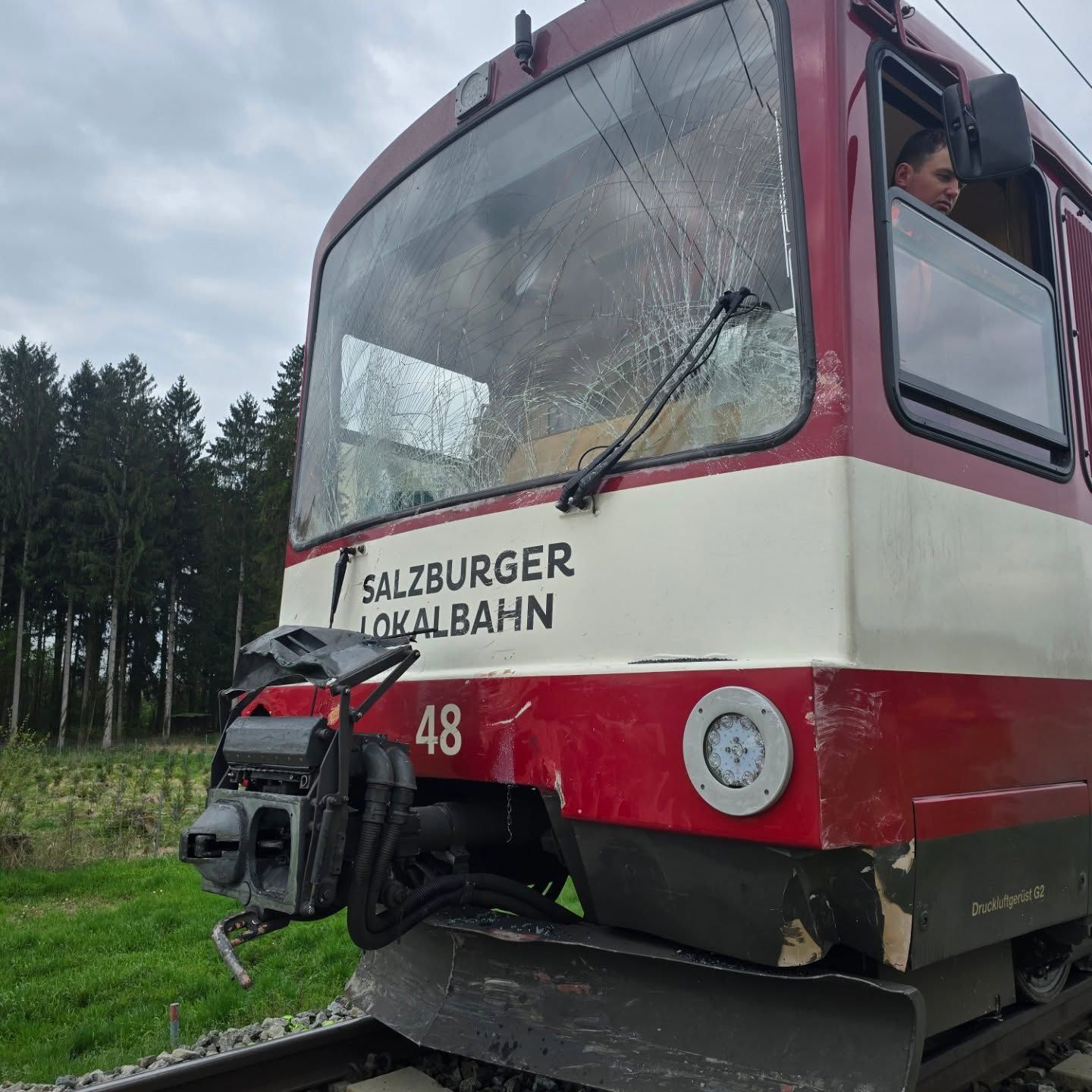 As imagens do acidente fatal de Alex Manninger (fotos: Freiwillige Feuerwehr Nußdorf am Haunsberg)