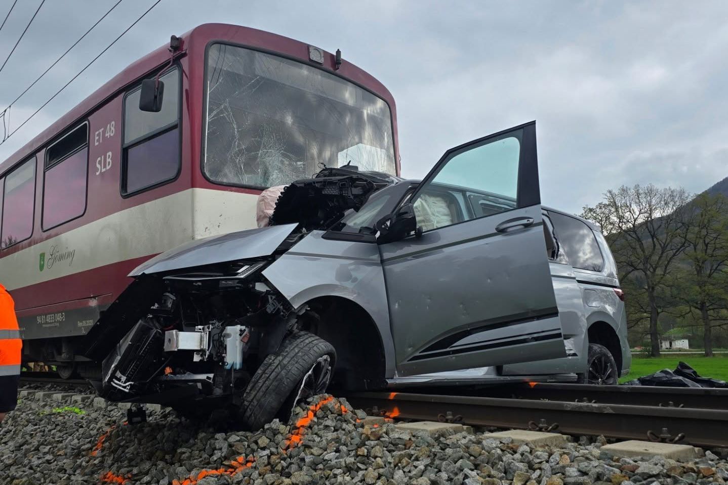As imagens do acidente fatal de Alex Manninger (fotos: Freiwillige Feuerwehr Nußdorf am Haunsberg)