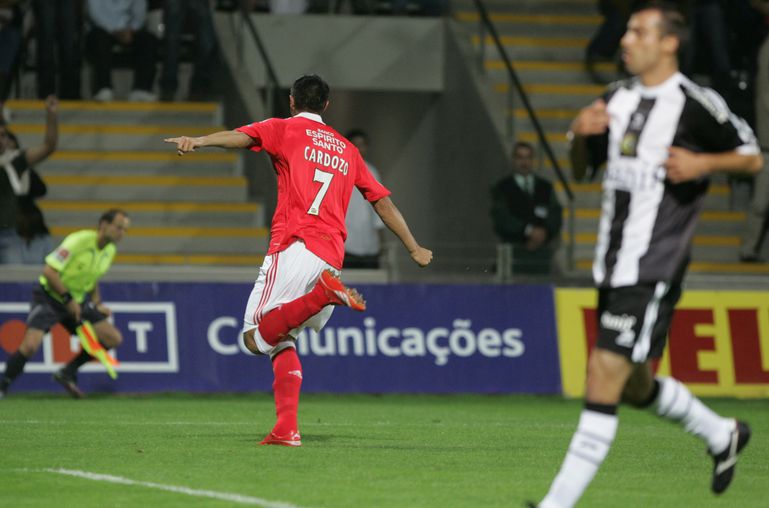 Cardozo estreou-se a marcar de águia ao peito frente ao Nacional, a 2 de setembro de 2007, e em dose dupla - Foto: A BOLA/Sérgio Miguel Santos