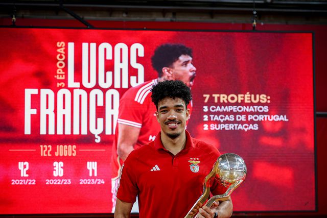 OFICIAL: Benfica anuncia saída de Lucas França