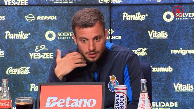 «William Gomes e Tomás Pérez vão discutir titularidade na próxima época»