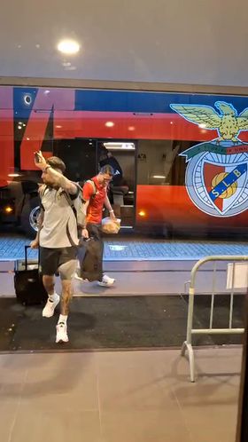 VÍDEO: a chegada dos jogadores do Benfica a Braga