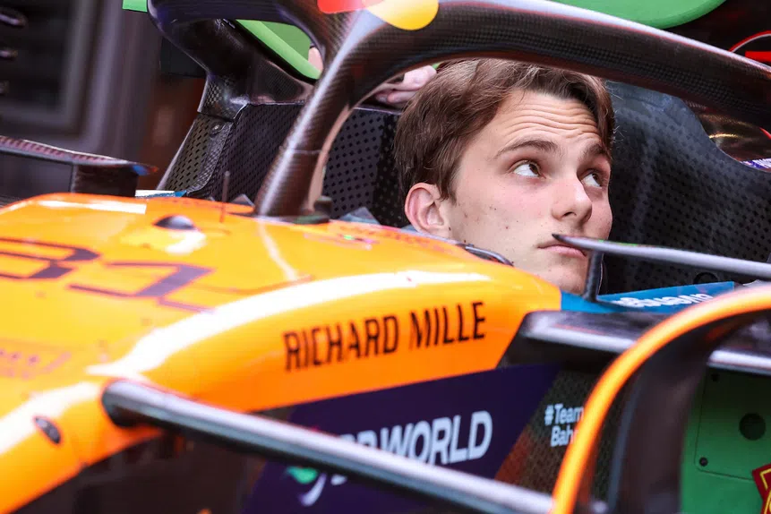 McLaren em BAKU! Piastri no muro outra vez