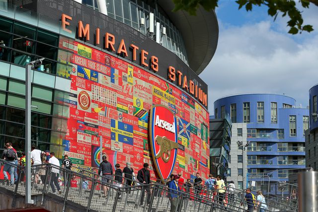 Roupeiro processa Arsenal após despedimento por comentários anti-Israel