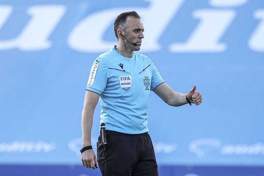 João Pinheiro escolhido para apitar no Mundial de sub-20  Foto: IMAGO