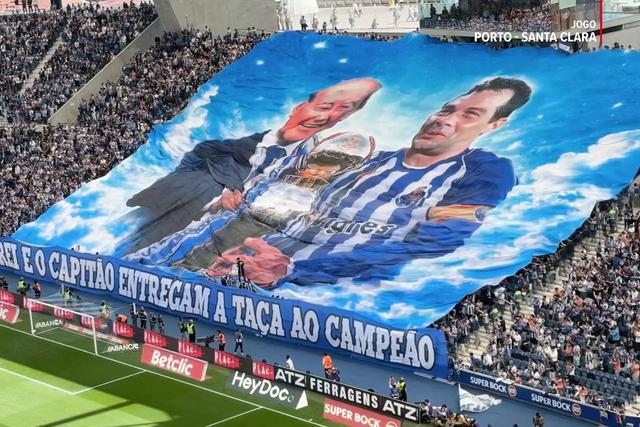 Pinto da Costa e Jorge Costa homenageados ao minuto 2 no Dragão