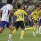 Al Nassr-Gamba Osaka: bola no poste!