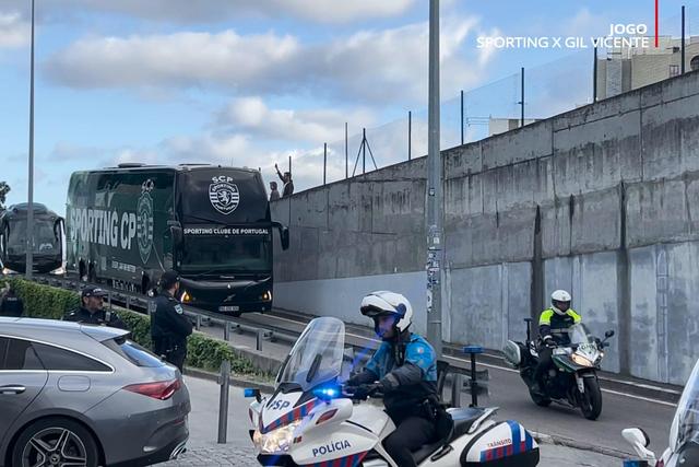 Chegada do Sporting a Alvalade para o jogo com o Gil Vicente