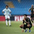 Os jogadores do Casa Pia ficaram naturalmente desiludidos no final do duelo com o Rio Ave. O 1-1 foi insuficiente para a salvação imediata - Foto: PAULO CUNHA/LUSA