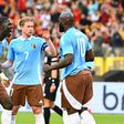 O solitário apaixonado pelo Liverpool lidera os diabos vermelhos