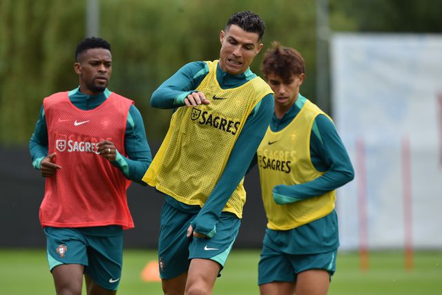 Ronaldo no treino: «Anda lá ‘baixinho’»