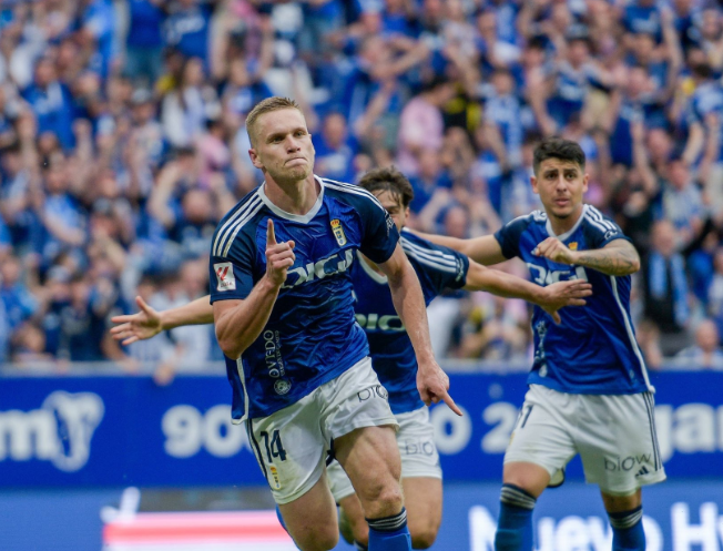 Real Oviedo vence Espanhol e está mais próximo da promoção à La Liga