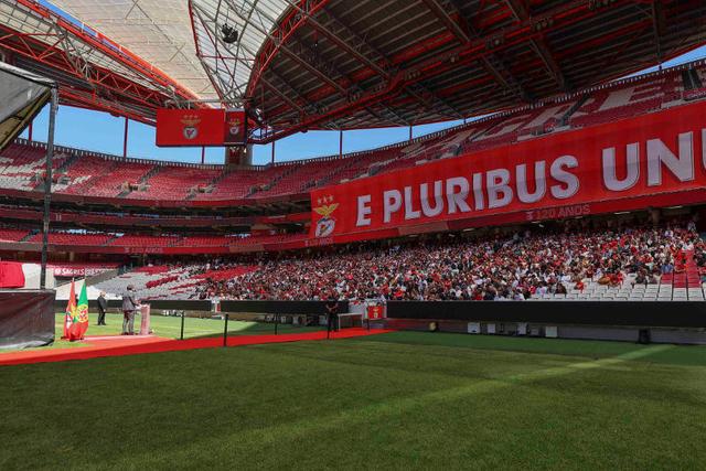 Orçamento foi chumbado, garante Movimento Servir o Benfica