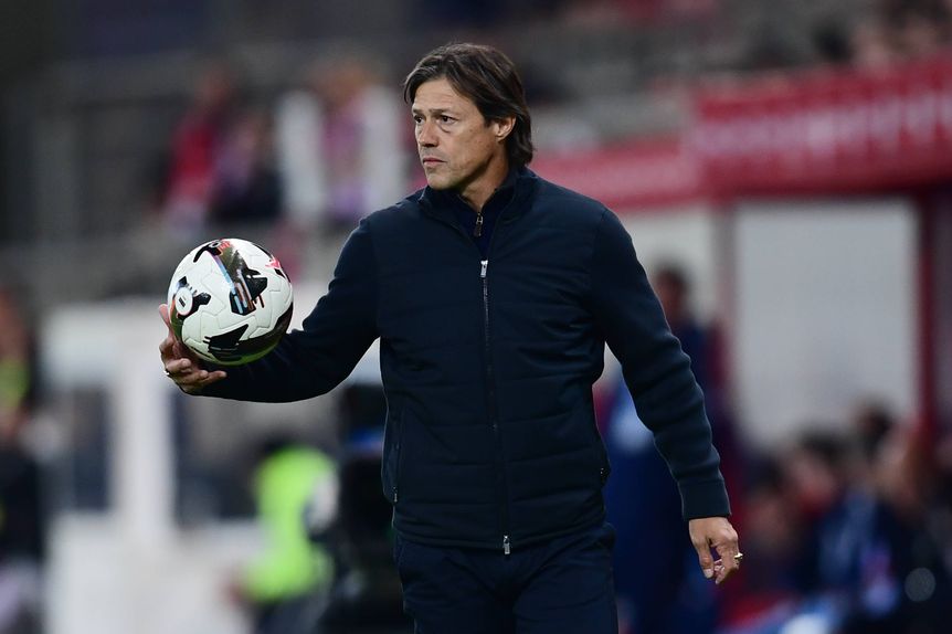 Matías Almeyda assume comando do Sevilha