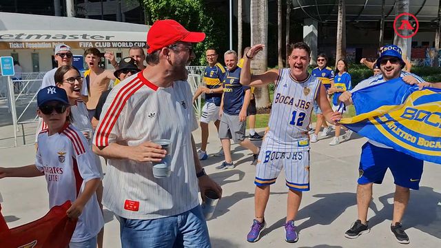 Mauro Xavier entre os adeptos: «O que se exige ao Benfica... é a final»