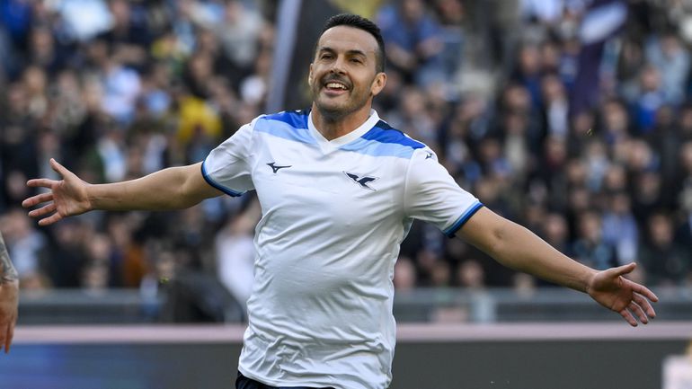 Pedro renova e entra no 'top' 10 dos mais velhos ao alto nível (incluindo CR7)