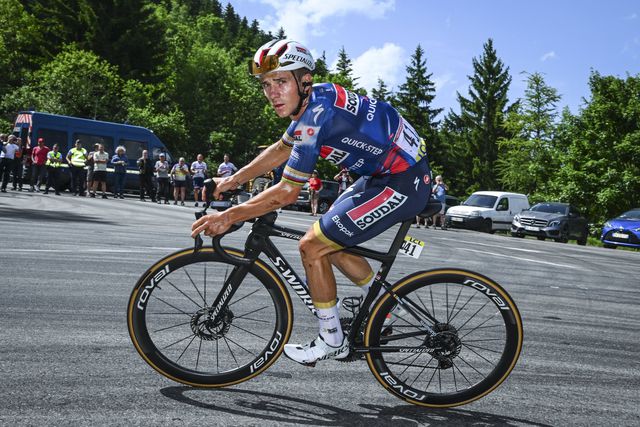 Remco Evenepoel: «É desanimador ver Pogacar e Vingegaard em ritmo de treino»