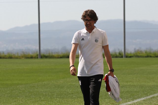 Rio Ave: irmão de Bruno Lage na linha da frente para suceder a Silaidopoulos