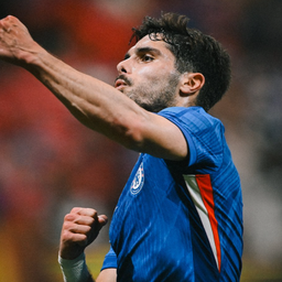 Pedro Neto a celebrar o primeiro golo do Chelsea