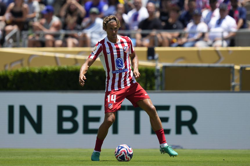 Marcos Llorente, jogador do Atlético Madrid, em ação frente ao PSG