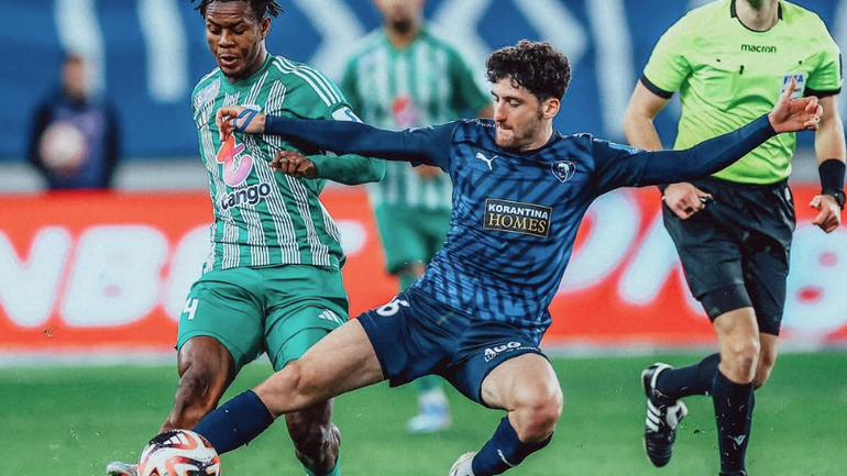 Tanlongo volta ao Sporting