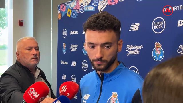 João Mário aborda jogo com o Palmeiras (vídeo)