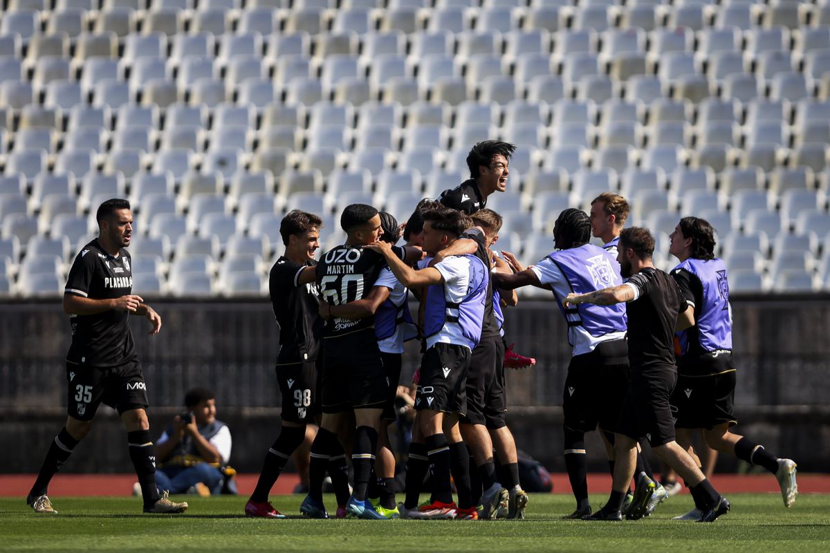 Equipa B — O único futuro possível