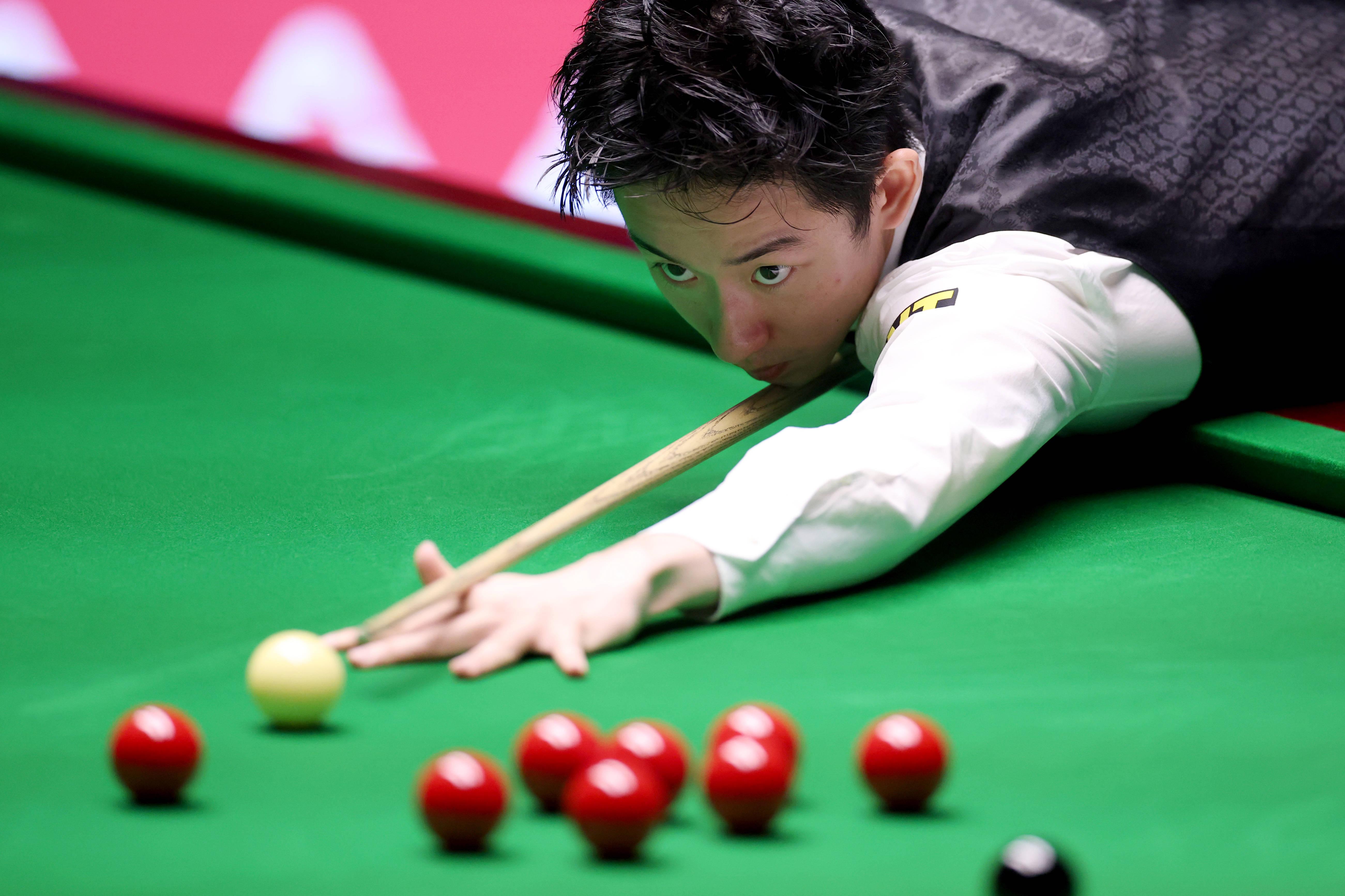 Wu Yize tornou-se no segundo jogador mais jovem de sempre a vencer o Campeonato Mundial de Snooker. É um dos ídolos na China