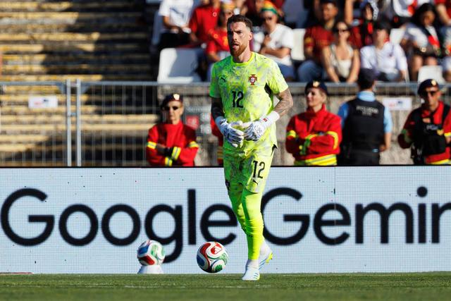 José Sá é natural da vila de Palmeira e passou sete ano no clube da terra. Hoje está no Mundial