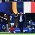 Mbappé com Deschamps