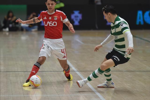 Benfica e Sporting num dérbi de futsal - Foto: Miguel Nunes