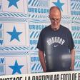 Desajeitado? Bielsa explica bizarra sessão fotográfica para o Mundial
