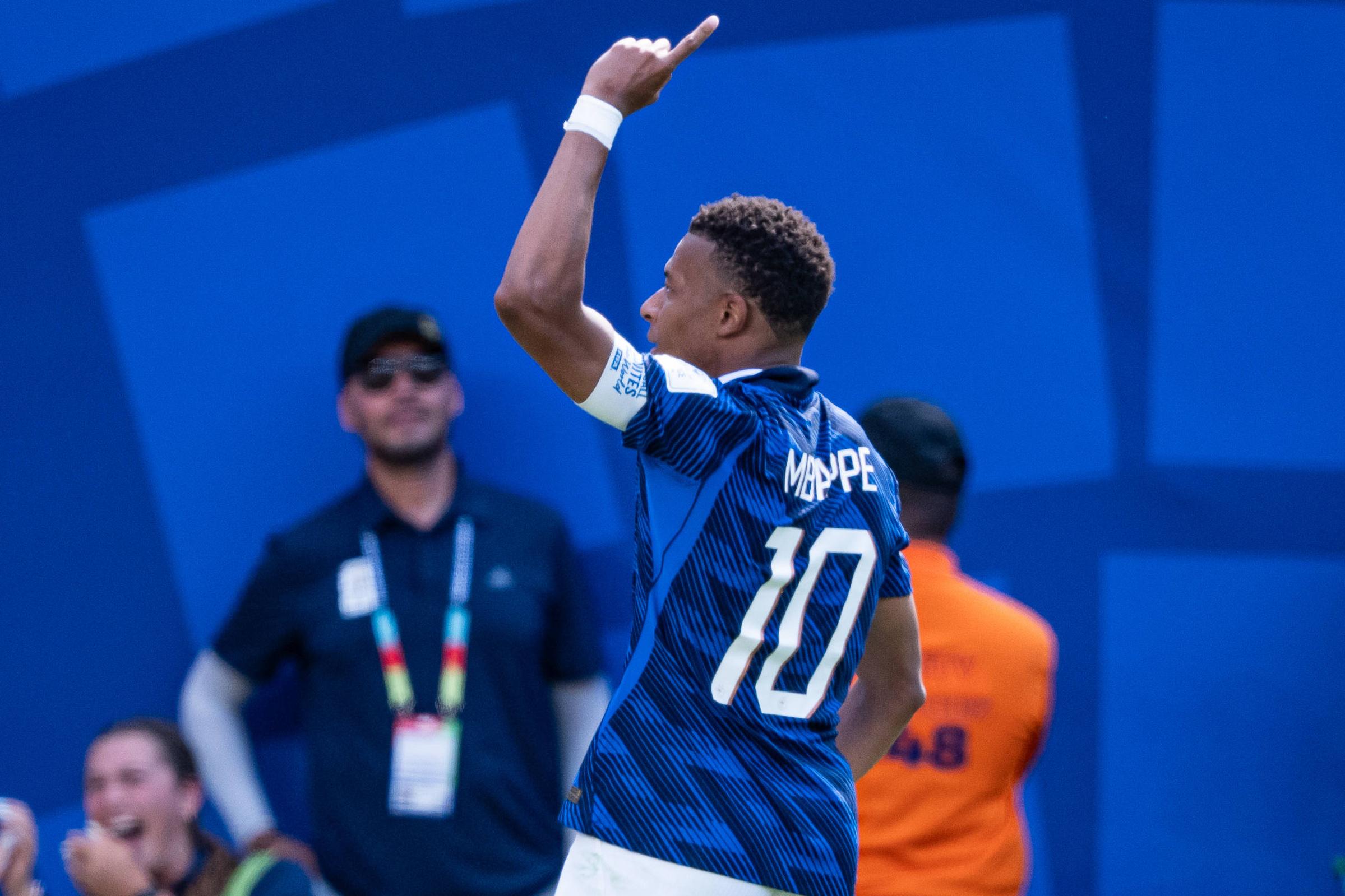 Mbappé festeja golo no Mundial 2026