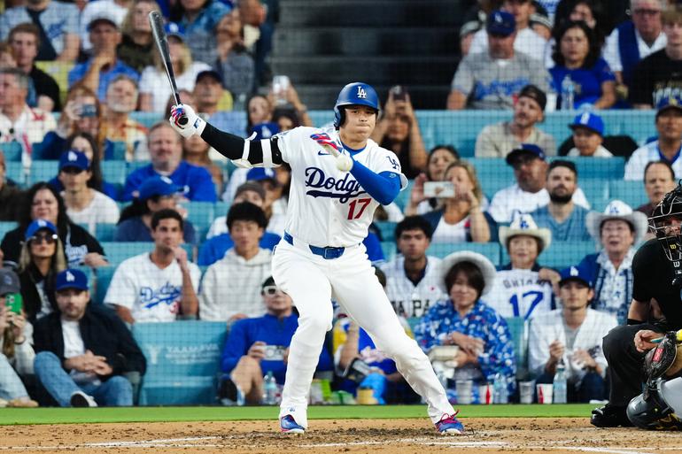 Shohei Ohtani, jogador de beisebol japonês, fez o maior contrato de sempre no desporto: 700 milhões de euros em 19 anos