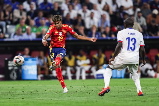 Vídeos: UEFA escolheu dez melhores golos do Euro 2024: há dúvidas sobre o número 1?