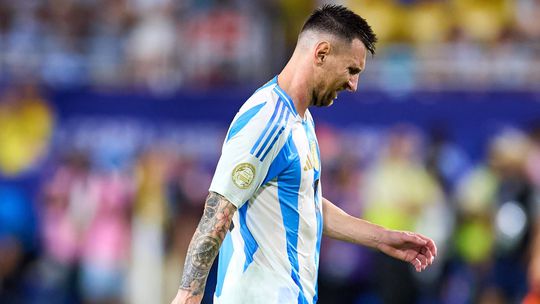 Messi sofreu lesão nos ligamentos do tornozelo na final da Copa América