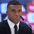 Opera o nariz ou não? Mbappé ainda vai de férias