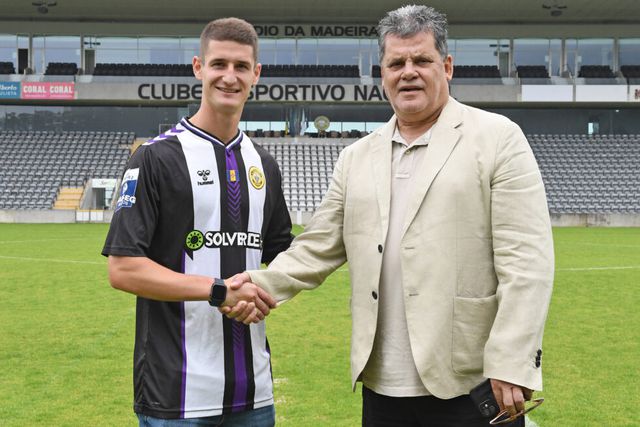 Oficial: Nacional apresenta ex-Real Madrid