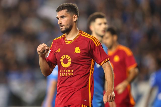 OFICIAL: Aouar troca a Roma pelo futebol saudita