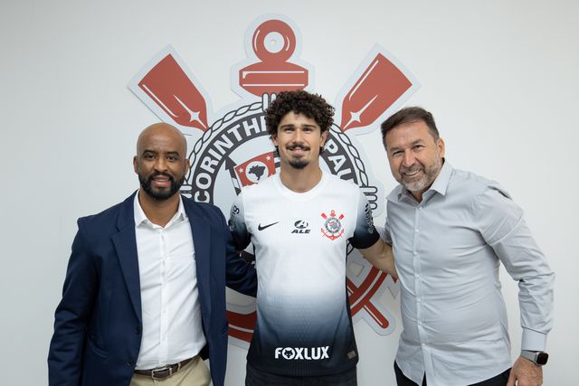 OFICIAL: André Ramalho reforça defesa do Corinthians