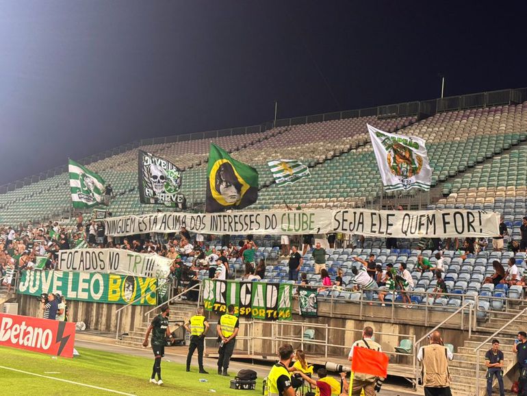Adeptos do Sporting atiram-se a Gyokeres: «Ninguém acima do clube!»