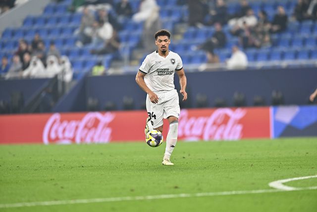 Adryelson, ex-Botafogo, é reforço do Al-Wasl Foto: IMAGO