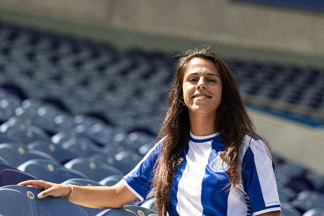 FC Porto: Cristina Ferreira assina contrato