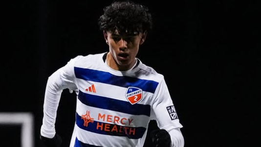 Promessa mexicana faz testes no Benfica