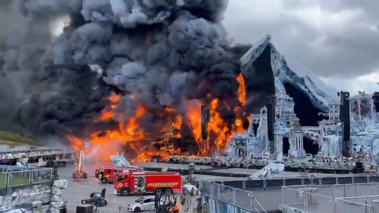 Incêndio no palco principal do Tomorrowland Foto: VRT