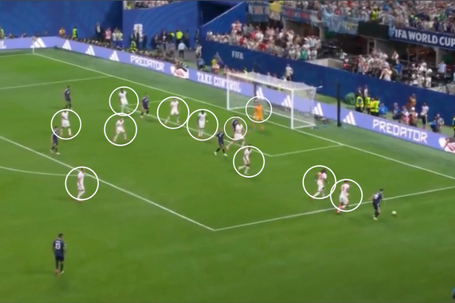 90+2' e Messi cruza com o pé direito para o golo de Lautaro.