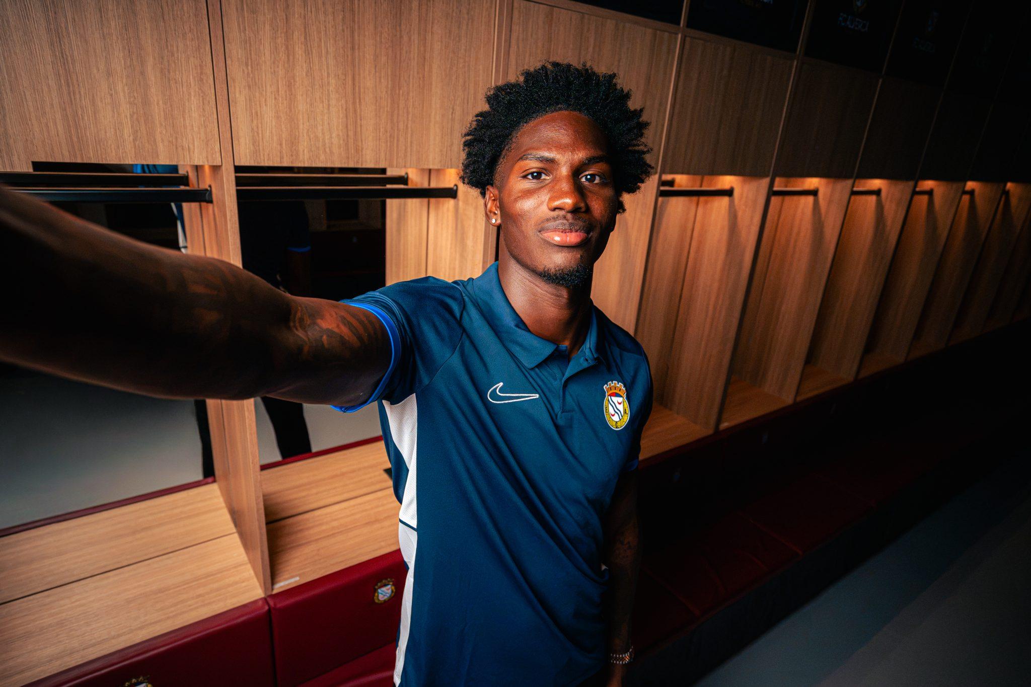 Vivaldo Semedo (Alverca): Aos 21 anos, o extremo vai finalmente estrear-se na Liga. O jogador formado no Sporting alia capacidade de desequilíbrio a frieza no último terço. Campanha no Vizela, em 2024/25, levanta o véu sobre o que pode fazer no Ribatejo