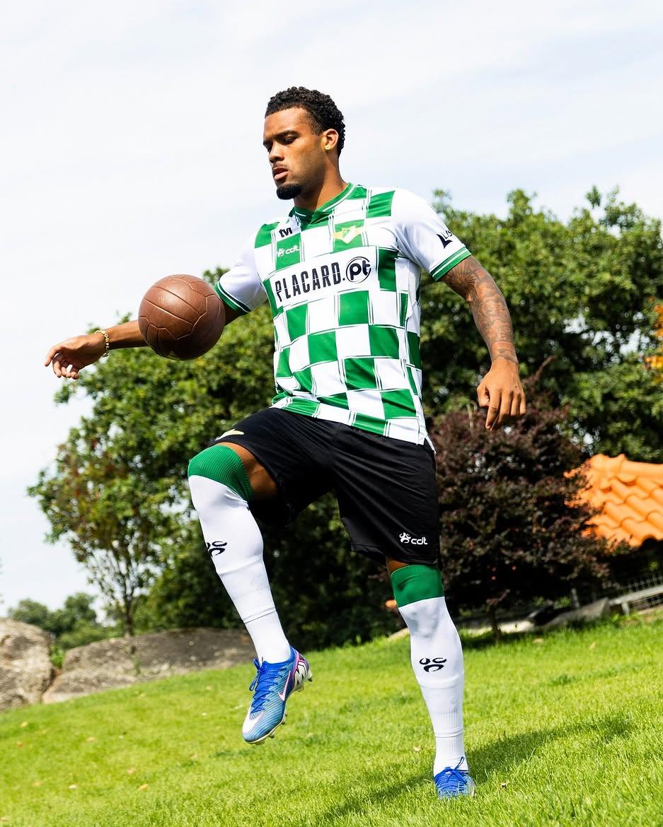 Moreirense (camisola principal) - Foto: Moreirense